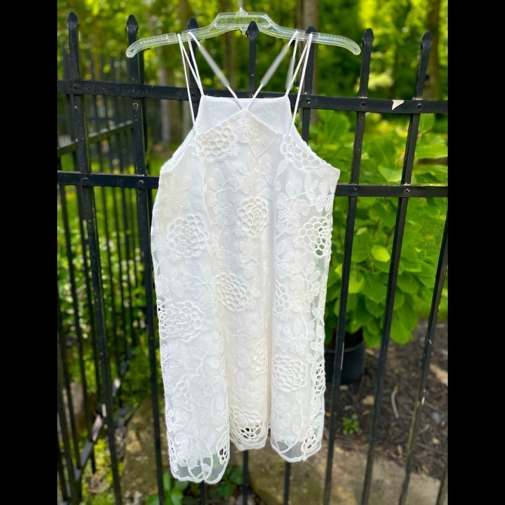 SANS SOUCI white lace overlay sleeveless dress - Picture 4 of 4